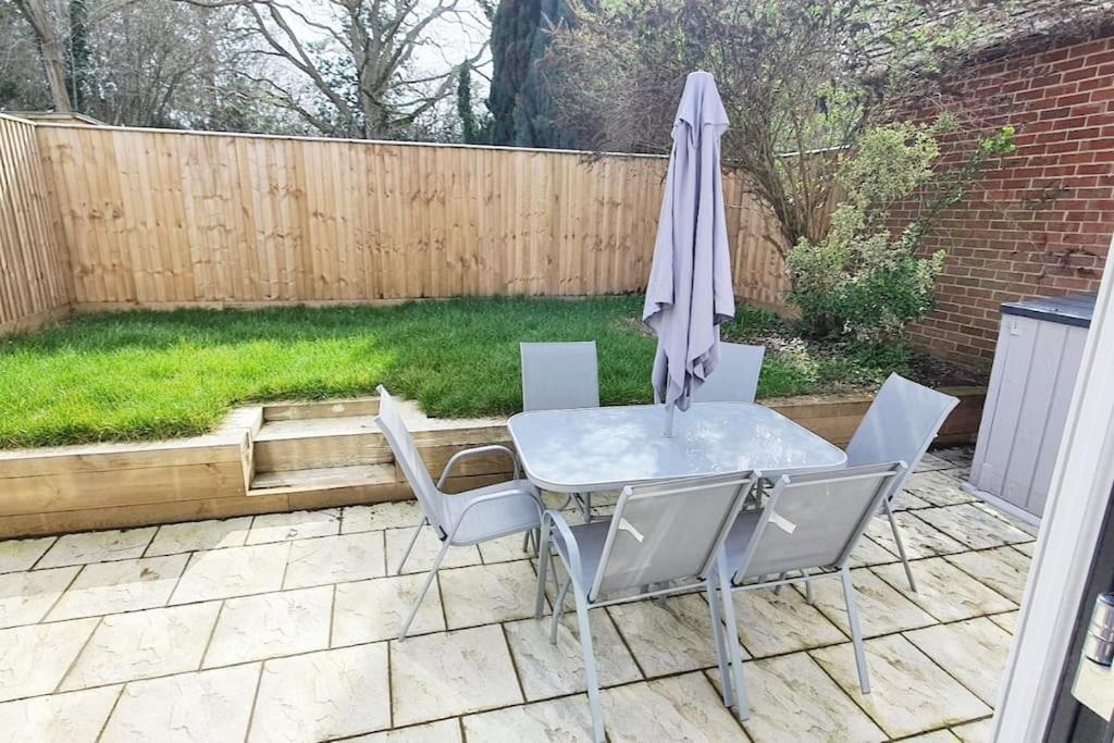 Walnut Flats-F2, 3-Bedroom With Garden & Patio - Ac, Parking, Netflix, Wifi - Close To Oxford, Bicester & Blenheim Palace Ngoại thất bức ảnh